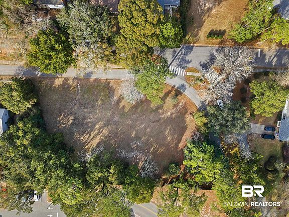 4th image of 420 Fairwood Blvd