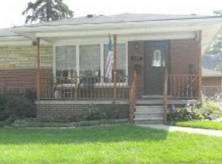 735 W Baker Ave, Clawson, MI 48017