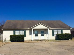 903 Baywood Dr, Paragould, AR 72450