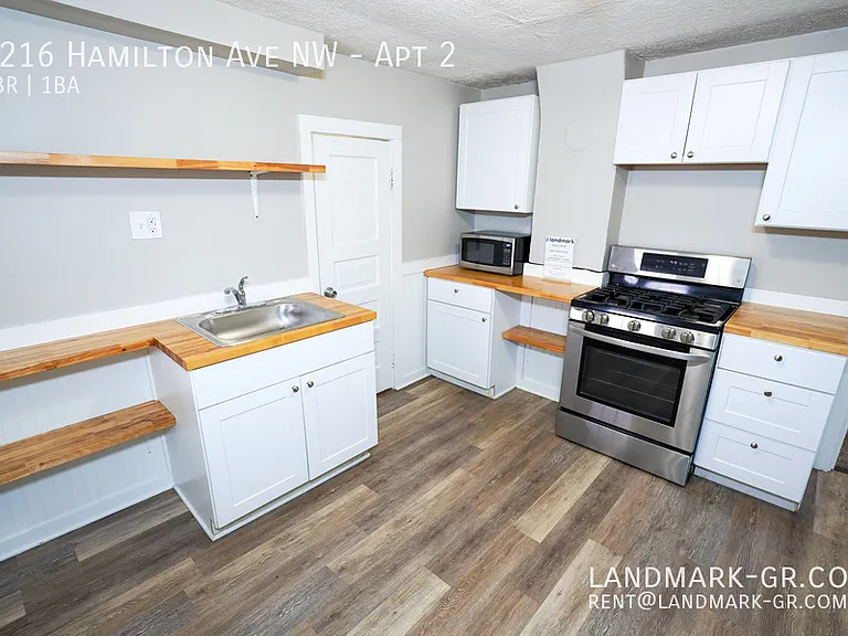 1216 Hamilton Ave NW #2 — Photo 4