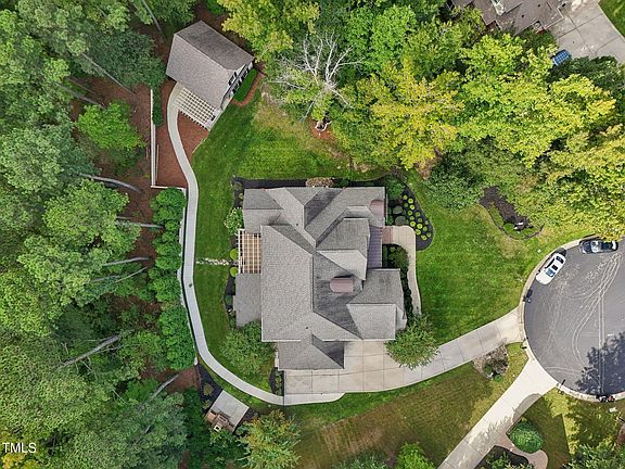 2nd image of 42 Serenia Cir