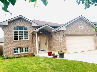 10948 Little River Blvd, Windsor, ON N8P 1X3
