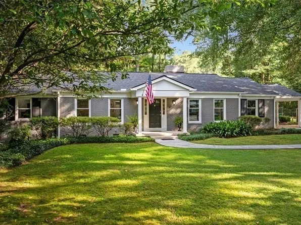 3399 Heartwood Ln, Doraville, GA 30340