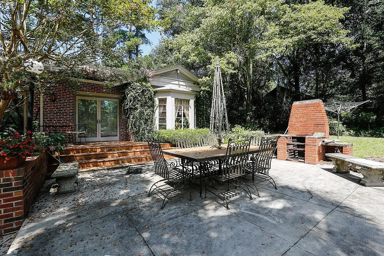 3 bed, 2.5 bath, 2696 sqft, $2,695 — Photo 4