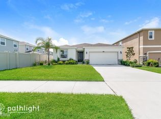 1762 Bering Rd, Wesley Chapel, FL 33543