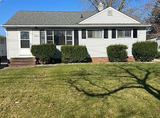 15413 Ramage Ave, Maple Heights, OH 44137