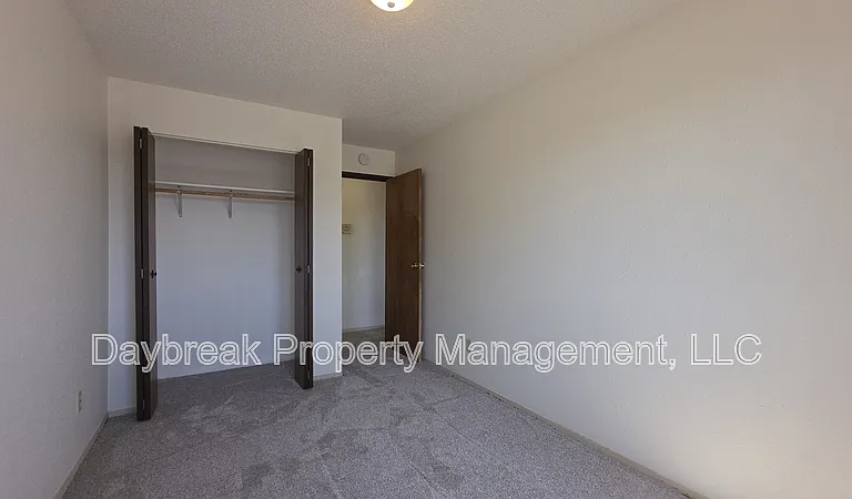 2414 3rd Ave N #11 — Photo 13
