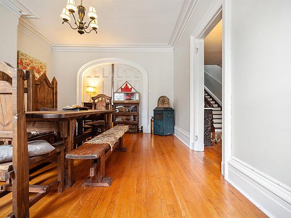 4th image of 75 Denoon St