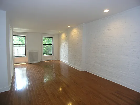 Rented by Townsley & Gay, LLC | media 12