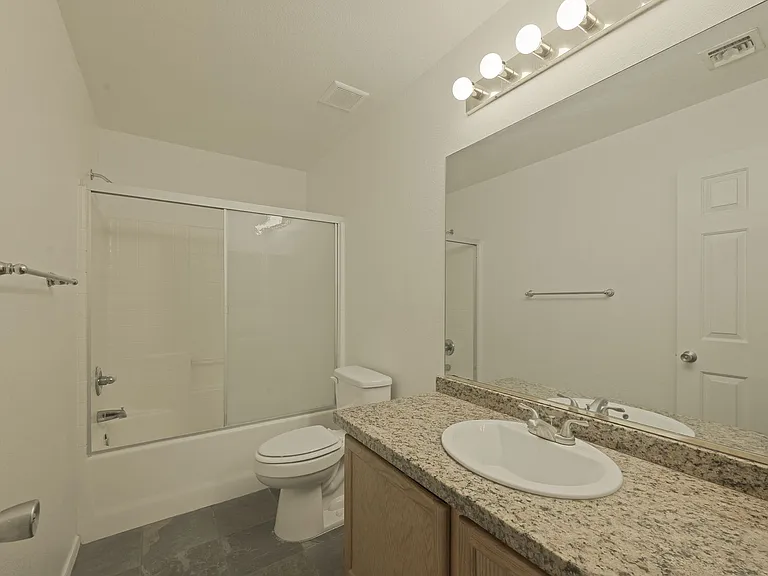 2980 Camino Del Rio — Photo 6
