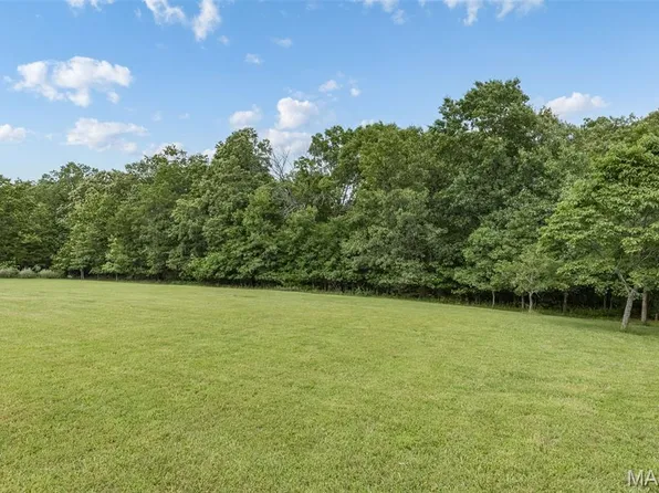 2506 Meredith Dr, De Soto, MO 63020