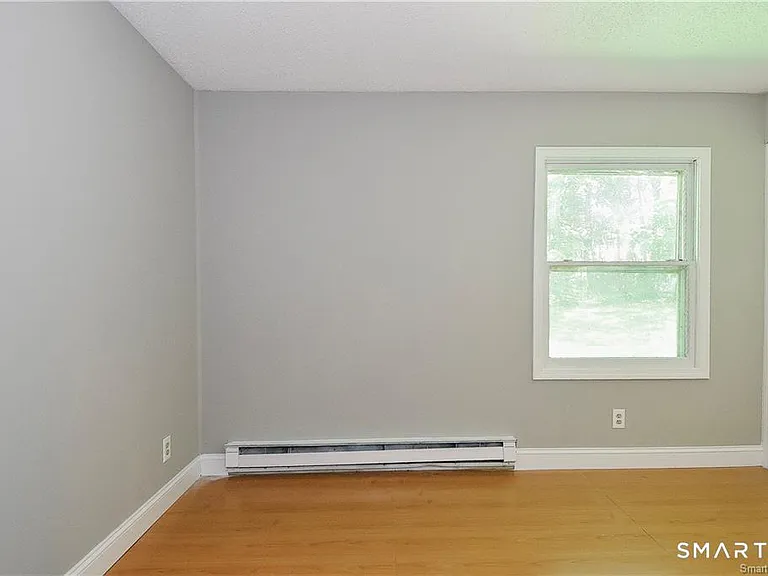 8 Circle Dr — Photo 10