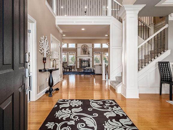 2nd image of 4176 Ashbury Dr