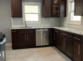 120 Fairfield Ave, Mineola, NY 11501