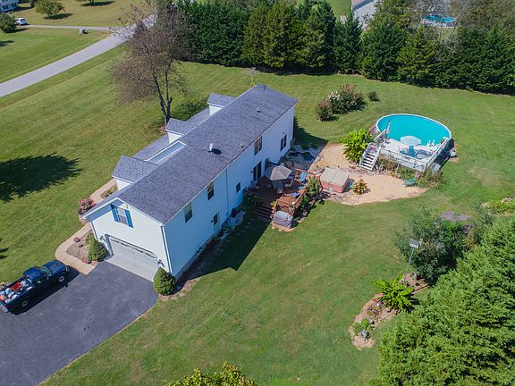 5th image of 39244 E Cusic Ct