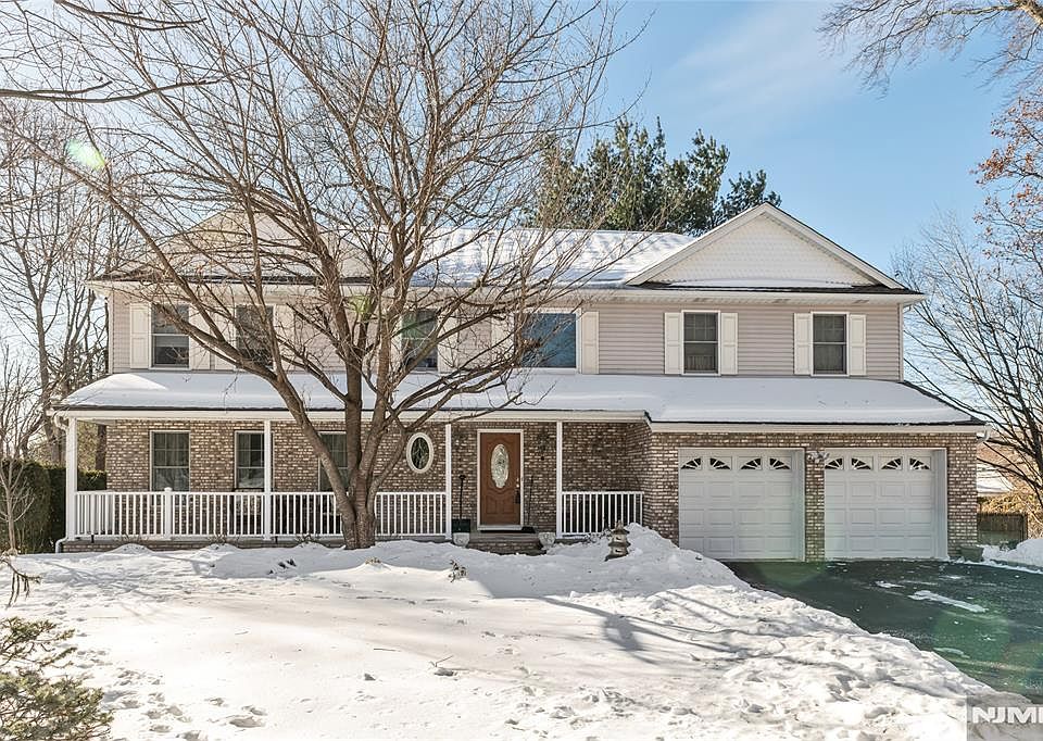 1st image of 12 Catherine Ter