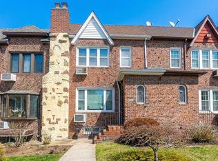 64-61 82nd Pl, Middle Village, NY 11379