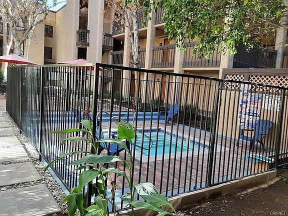 5th image of 22100 Burbank Blvd Unit 225C