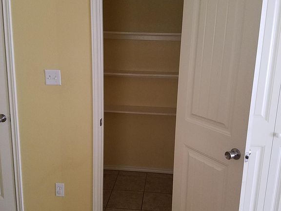 3rd image of 501 Rock Cir #2