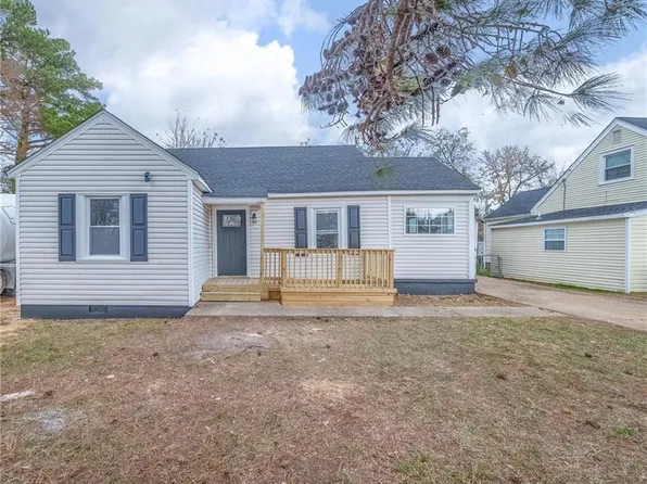 15 Henry St, Hampton, VA 23669