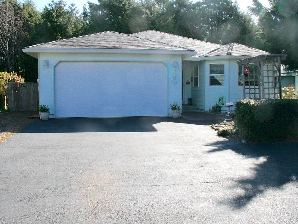 1st image of 5530 Palisades Dr