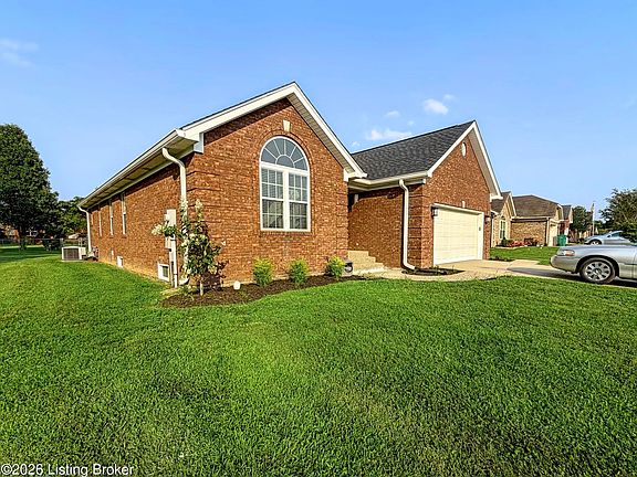 4th image of 484 New Christman Ln