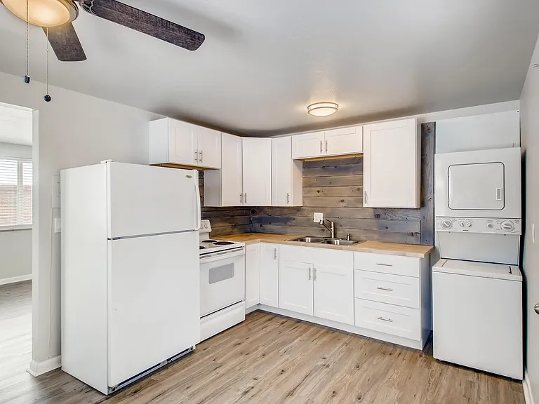 3225 S Huron St — Photo 5