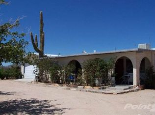 60677 Adele Rd, Landers, CA 92285