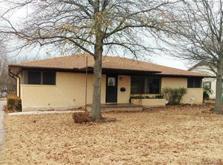 1303 Hillcrest Blvd, Gainesville, TX 76240
