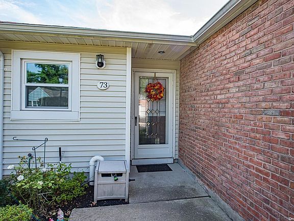 3rd image of 73 Hearthside Dr