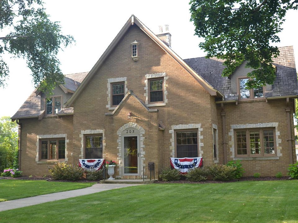 1st image of 205 Highland Ave