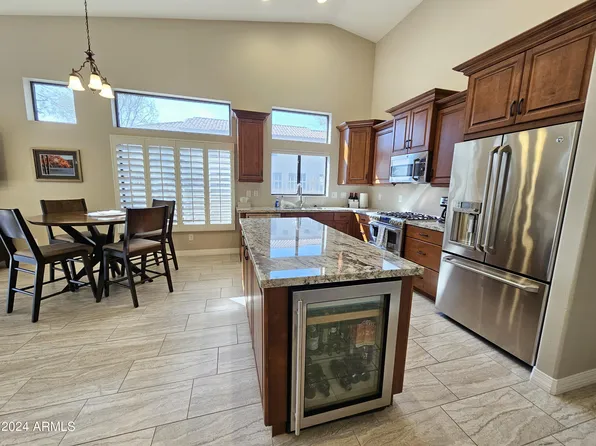 6833 E PORTIA Street, Mesa, AZ 85207