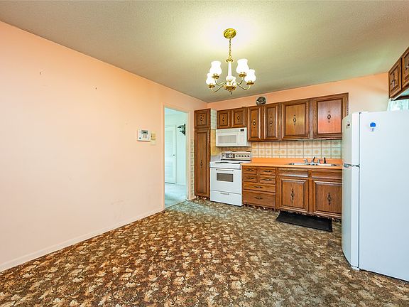 5th image of 211 McKinley Ave