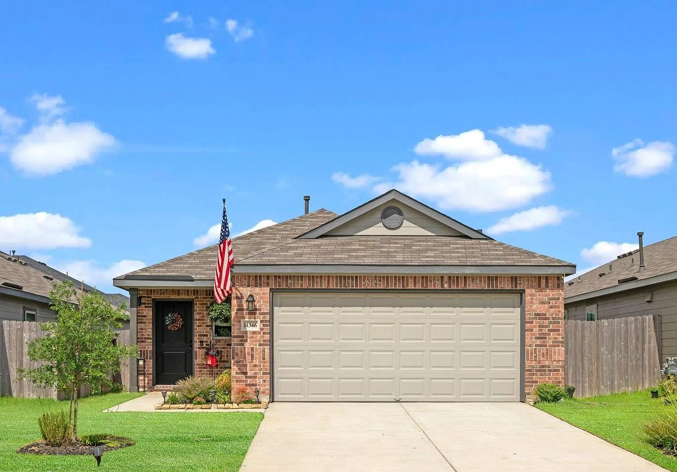 3 bed, 2.0 bath, 1337 sqft, $1,800 — Photo 1