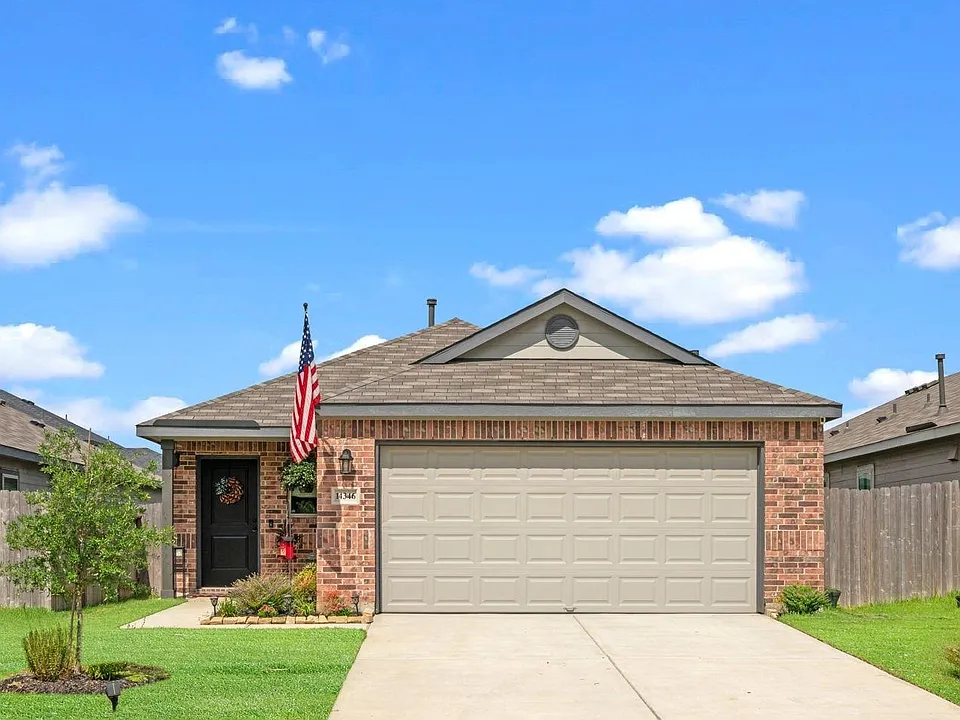 14346 High Hill Dr