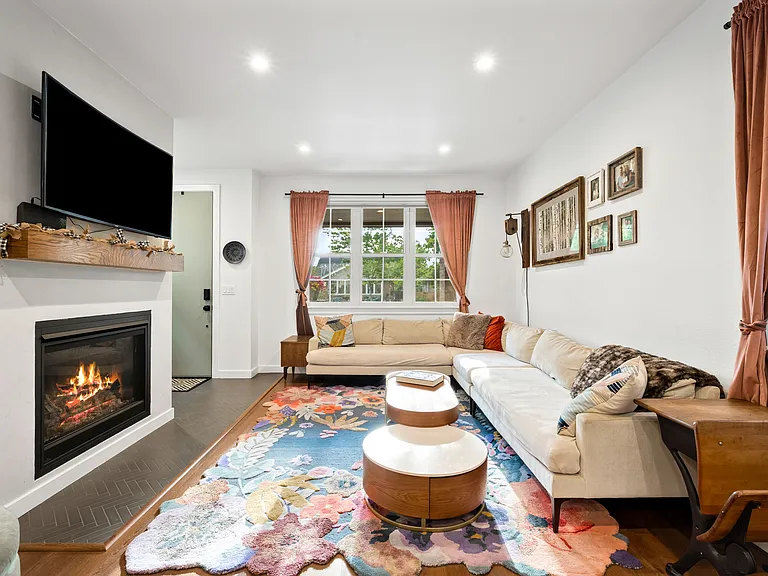 1312 S Grant St — Photo 4