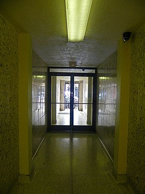 3rd image of 425 Schatzel St APT H