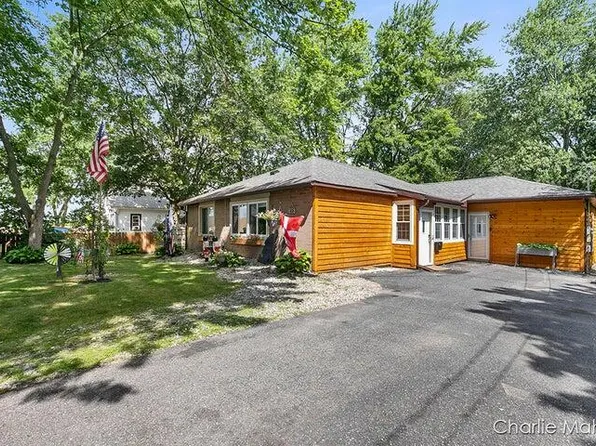 1108 W Cass St, Greenville, MI 48838