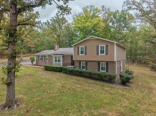 231 Sibley Dr, Selmer, TN 38375