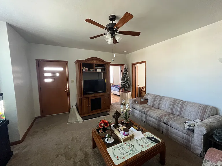 3203 S Kinnickinnic Ave — Photo 8