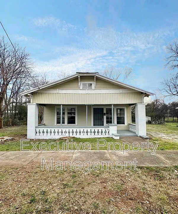 1332 15th Pl SW