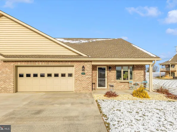 13412 Marquise Dr, Hagerstown, MD 21742