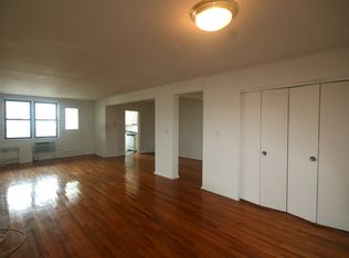 (Undisclosed Address), Long Beach, NY 11561