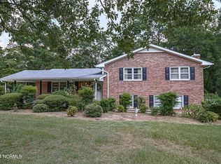 708 Ridge Dr, Goldsboro, NC 27530