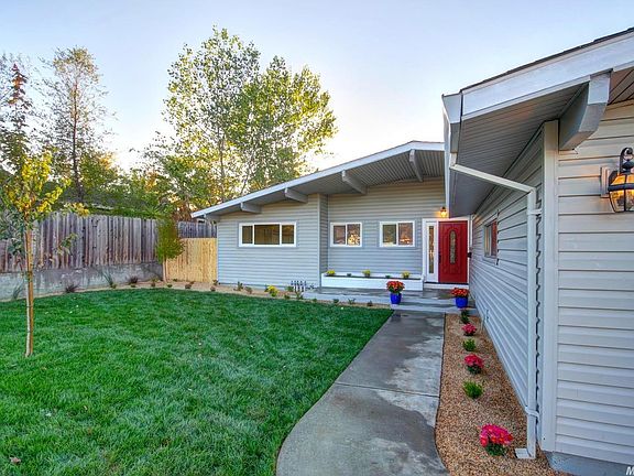 2nd image of 5521 Claiborne Way