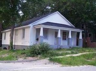 624 Hampton St, Camden, SC 29020