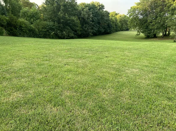 2101 Trieste Trl, Adams, TN 37010