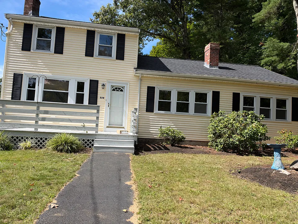 528 Elm Rd