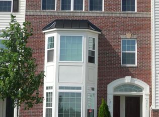 42561 Burbank Ter, Sterling, VA 20166