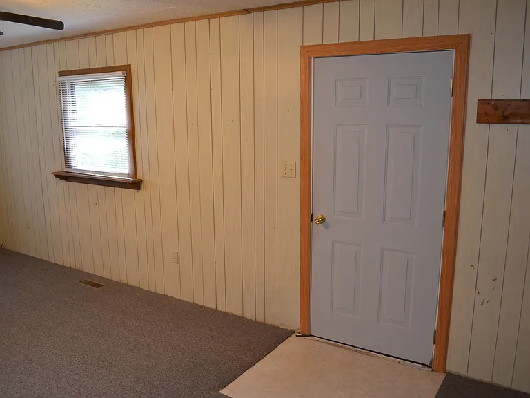 989 Old US Highway 33 — Photo 11